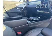 22/72 Mercedes-Benz CLA220d AMG Line Shooting Brake Diesel DCT 190 ps