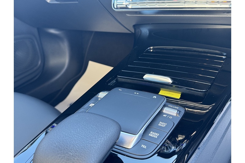 Mercedes-Benz 2.0 CLA220d AMG Line (Premium) Shooting Brake 5dr Diesel 8G-DCT Euro 6 (s/s) (190 ps)