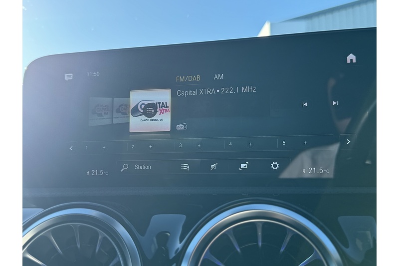 Mercedes-Benz 2.0 CLA220d AMG Line (Premium) Shooting Brake 5dr Diesel 8G-DCT Euro 6 (s/s) (190 ps)