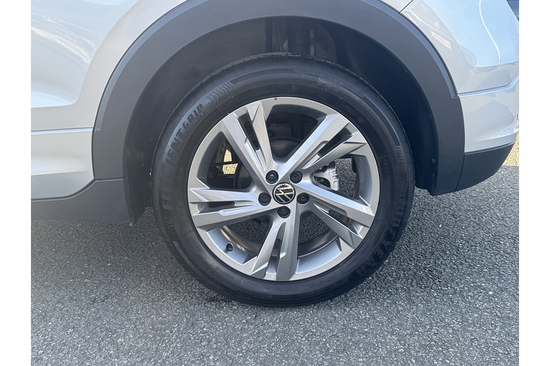 Volkswagen TSI R-Line DSG 115PS