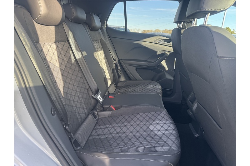 Volkswagen TSI R-Line DSG 115PS