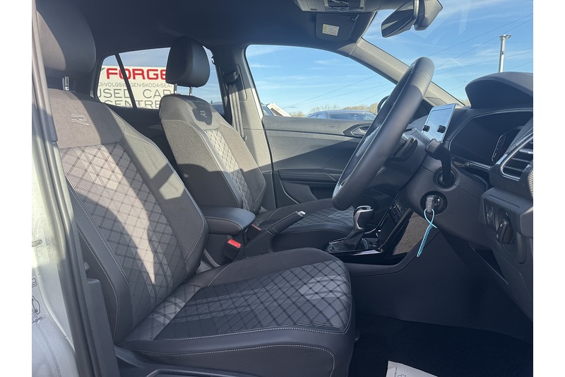 Volkswagen TSI R-Line DSG 115PS