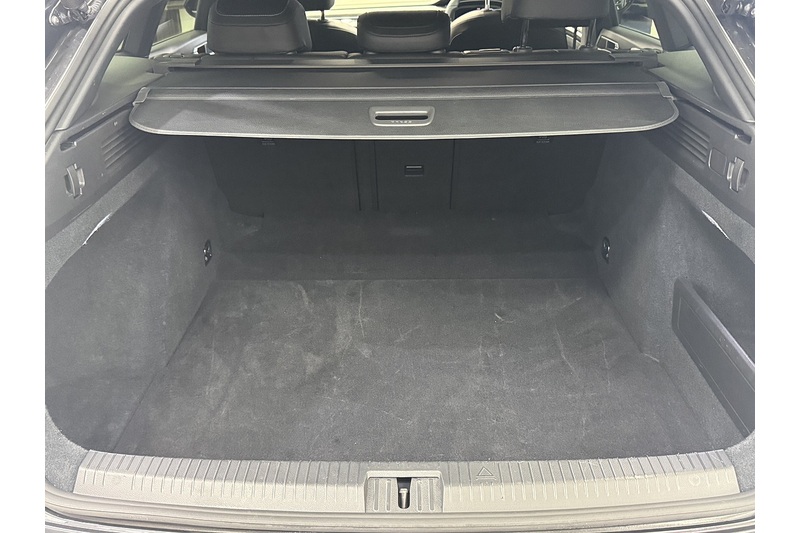 Volkswagen 2.0 TSI R-Line Shooting Brake 5dr Petrol DSG Euro 6 (s/s) (190 ps)