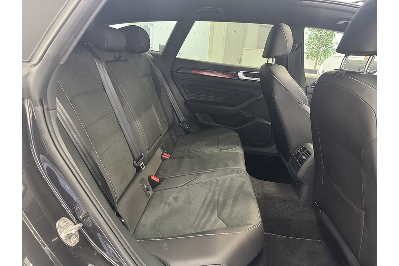 Volkswagen 2.0 TSI R-Line Shooting Brake 5dr Petrol DSG Euro 6 (s/s) (190 ps)