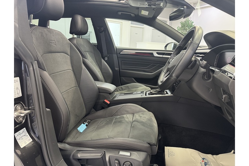 Volkswagen 2.0 TSI R-Line Shooting Brake 5dr Petrol DSG Euro 6 (s/s) (190 ps)