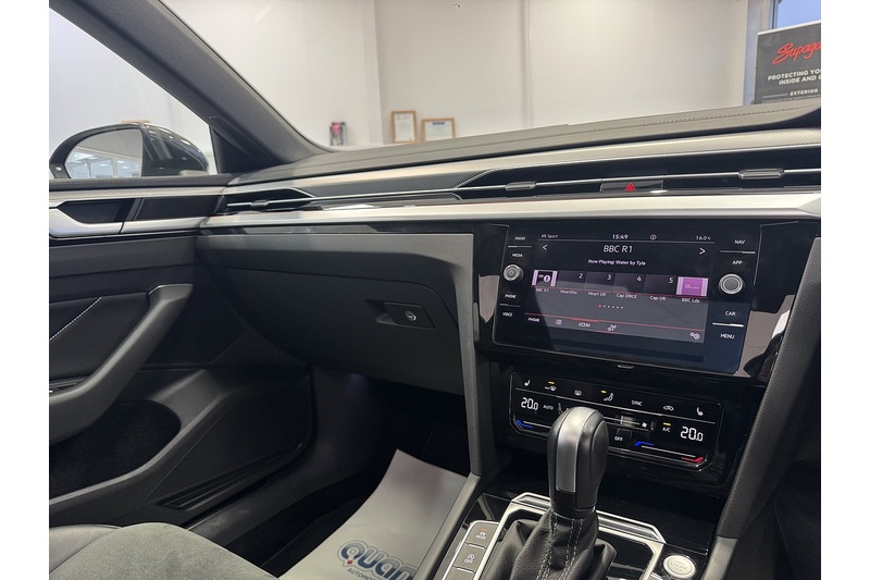 Volkswagen 2.0 TSI R-Line Shooting Brake 5dr Petrol DSG Euro 6 (s/s) (190 ps)