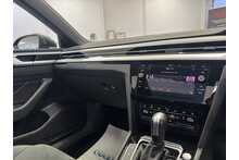 22/72 Volkswagen Arteon 2.0 TSI R-Line Shooting Brake DSG 190 ps