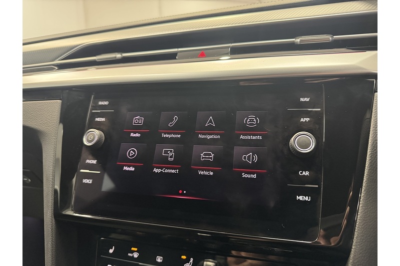 Volkswagen 2.0 TSI R-Line Shooting Brake 5dr Petrol DSG Euro 6 (s/s) (190 ps)