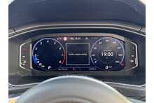 21/21 Volkswagen T-Roc 1.5 TSI GPF EVO R-Line DSG 150 ps