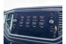21/21 Volkswagen T-Roc 1.5 TSI GPF EVO R-Line DSG 150 ps