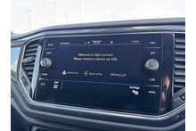 21/21 Volkswagen T-Roc 1.5 TSI GPF EVO R-Line DSG 150 ps