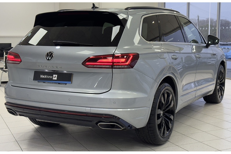 Volkswagen 3.0 TDI V6 R-Line Tech Plus SUV 5dr Diesel Tiptronic 4Motion Euro 6 (s/s) (286 ps)