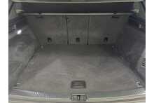 23/73 Volkswagen Touareg TDI V6 R-Line Tech Plus