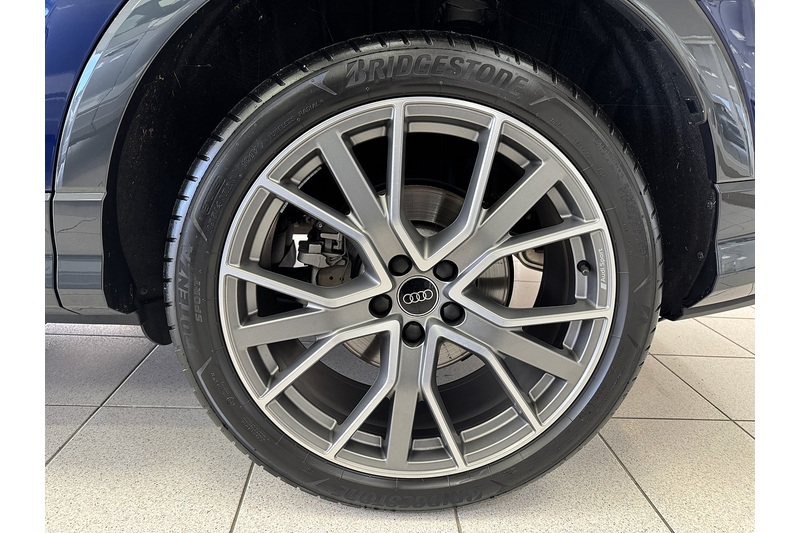 Audi 2.0 TDI 40 Black Edition SUV 5dr Diesel S Tronic quattro Euro 6 (s/s) (193 ps)
