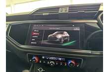 25/25 Audi Q3 Black Edition Quattro 2.0 TDI S Tronic  193PS SUV