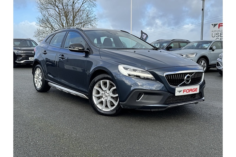 Volvo 2.0 D2 Pro Hatchback 5dr Diesel Manual Euro 6 (s/s) (120 ps)