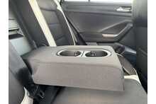 18/68 Volkswagen T-Roc 2.0 TDI SEL SUV Manual 4Motion 150 ps