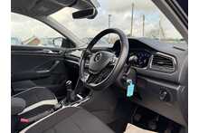 18/68 Volkswagen T-Roc 2.0 TDI SEL SUV Manual 4Motion 150 ps