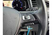 18/68 Volkswagen T-Roc 2.0 TDI SEL SUV Manual 4Motion 150 ps