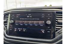 18/68 Volkswagen T-Roc 2.0 TDI SEL SUV Manual 4Motion 150 ps