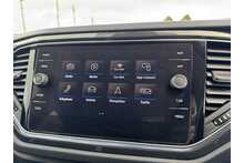 18/68 Volkswagen T-Roc 2.0 TDI SEL SUV Manual 4Motion 150 ps