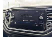 18/68 Volkswagen T-Roc 2.0 TDI SEL SUV Manual 4Motion 150 ps