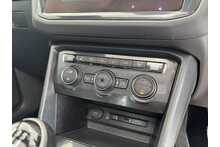 17/67 Volkswagen Tiguan TDI R-Line 2.0 Manual 150PS