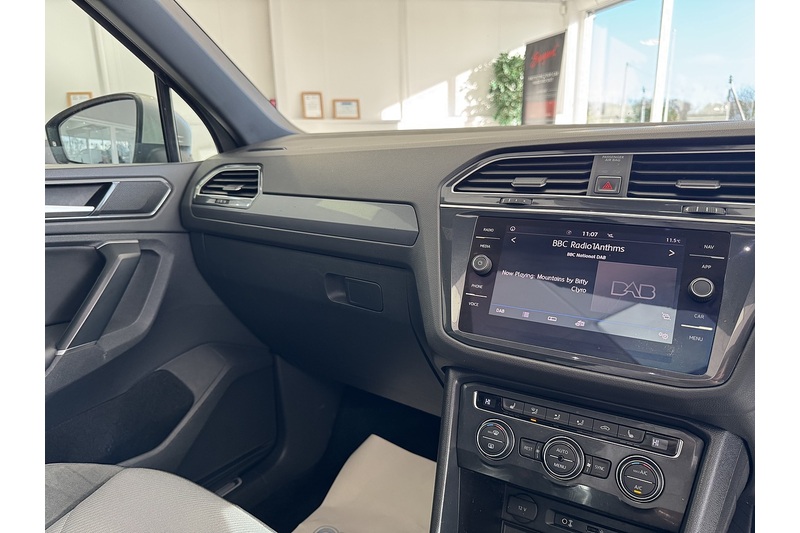 Volkswagen TDI R-Line SUV 2.0 Manual Diesel