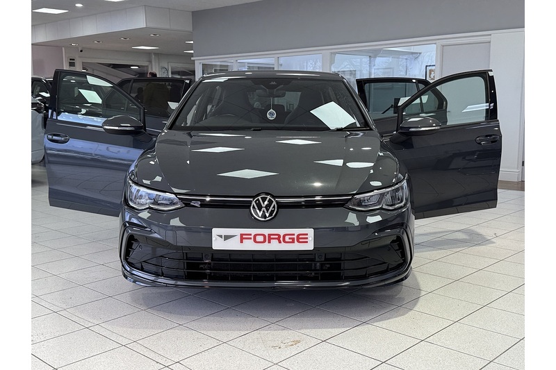 Volkswagen 2.0 TDI R-Line Hatchback 5dr Diesel DSG Euro 6 (s/s) (150 ps)