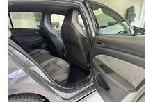 20/70 Volkswagen Golf 2.0 TDI R-Line Hatchback DSG 150 ps