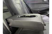 20/70 Volkswagen Golf 2.0 TDI R-Line Hatchback DSG 150 ps