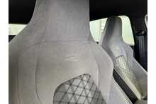 20/70 Volkswagen Golf 2.0 TDI R-Line Hatchback DSG 150 ps