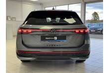 25/25 Volkswagen Passat TSI eHybrid R-Line