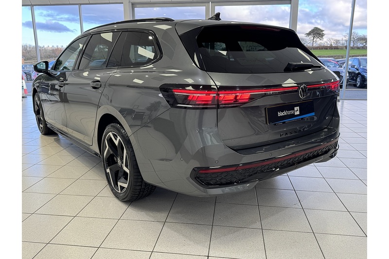 Volkswagen 1.5 TSI eHybrid 19.7kWh R-Line Estate 5dr Petrol Plug-in Hybrid DSG Euro 6 (s/s) (272 ps)