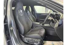 25/25 Volkswagen Passat TSI eHybrid R-Line