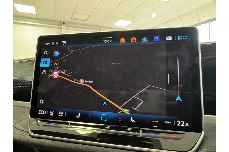Volkswagen 1.5 TSI eHybrid 19.7kWh R-Line Estate 5dr Petrol Plug-in Hybrid DSG Euro 6 (s/s) (272 ps)
