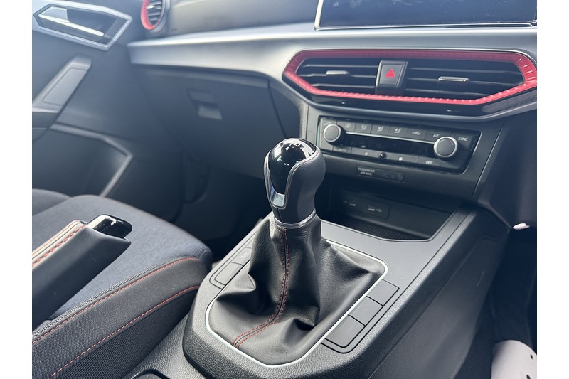 SEAT 1.0 MPI FR Hatchback 5dr Petrol Manual Euro 6 (s/s) (80 ps)