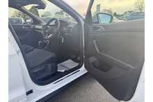 22/72 Volkswagen T-Cross TSI R-Line 1.0 SUV DSG 110PS