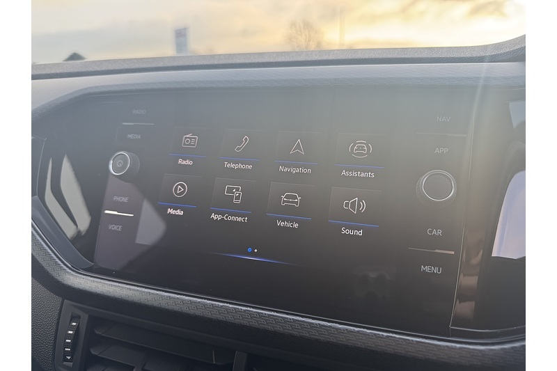 Volkswagen 1.0 TSI R-Line SUV 5dr Petrol DSG Euro 6 (s/s) (110 ps)