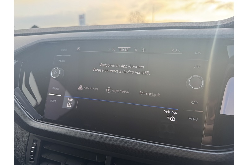 Volkswagen 1.0 TSI R-Line SUV 5dr Petrol DSG Euro 6 (s/s) (110 ps)