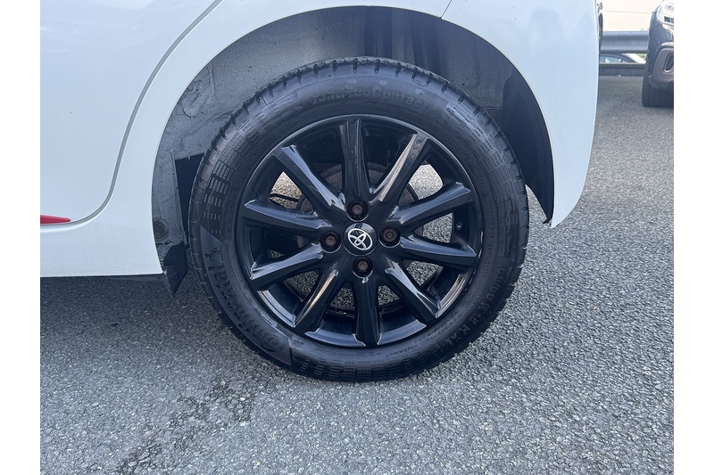 Toyota VVT-i x-press Hatchback 1.0 Manual Petrol