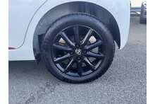 17/67 Toyota AYGO VVT-i x-press Hatchback 1.0 Manual Petrol