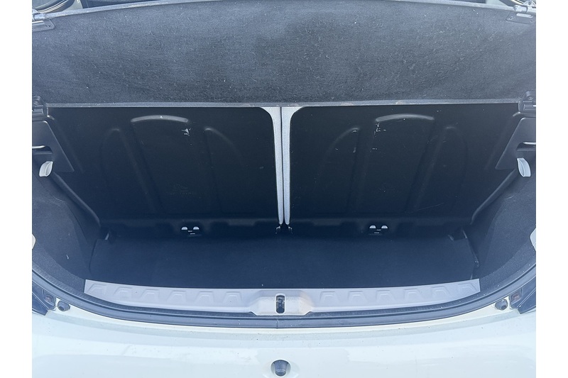 Toyota VVT-i x-press Hatchback 1.0 Manual Petrol