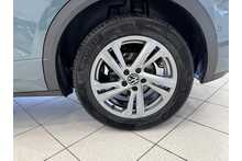 22/72 Volkswagen T-Roc 2.0 TDI R-Line SUV DSG 150 ps