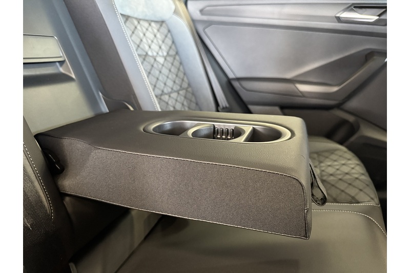 Volkswagen 2.0 TDI R-Line SUV 5dr Diesel DSG Euro 6 (s/s) (150 ps)