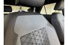 22/72 Volkswagen T-Roc 2.0 TDI R-Line SUV DSG 150 ps