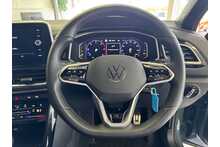 22/72 Volkswagen T-Roc 2.0 TDI R-Line SUV DSG 150 ps