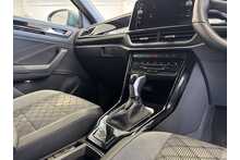 22/72 Volkswagen T-Roc 2.0 TDI R-Line SUV DSG 150 ps