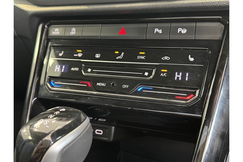 Volkswagen 2.0 TDI R-Line SUV 5dr Diesel DSG Euro 6 (s/s) (150 ps)