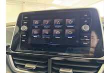 22/72 Volkswagen T-Roc 2.0 TDI R-Line SUV DSG 150 ps